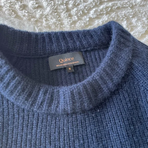 NWOT Quince Mongolian Cashmere Fisherman Crewneck Sweater 100% Cashmere - Small - Picture 4 of 13